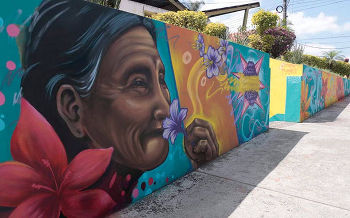 El Muralista Gerardo David Rivera Realizó Murales En Los Municipios De Fortín De Las Flores Y Atoyac